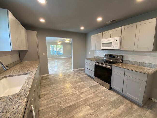 Building Photo - FALL INTO A NEW HOME WITH OUR MOVE-IN SPEC...