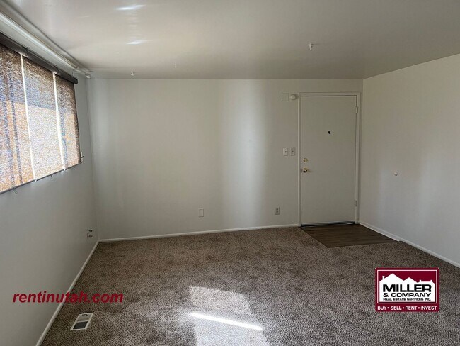 Foto del edificio - 485 Woodland Ave
