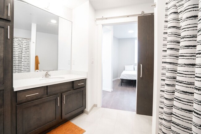 Interior Photo - Art Bloc