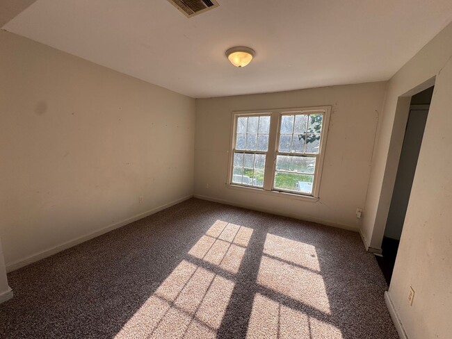 Building Photo - Shreveport Home For Rent