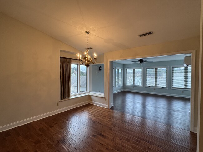 Foto del edificio - 128 Bokoshe Cir