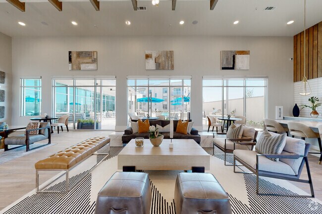 Salón social - Ironcrest Apartments