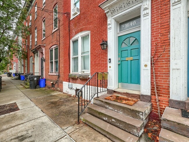 Building Photo - 1640 N 3rd St