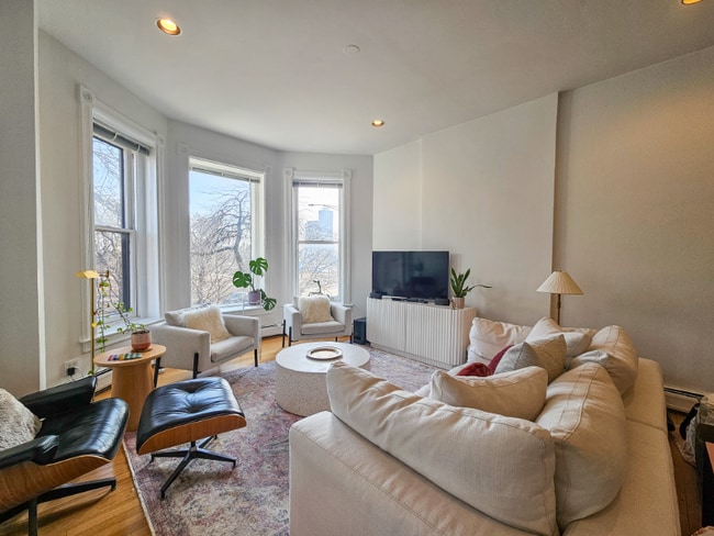 Photo - 1808 N Clark St Apartment