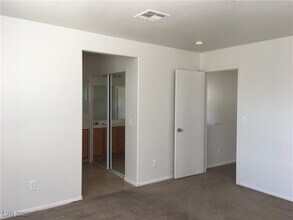 Building Photo - 3123 Inlet Bay Ave