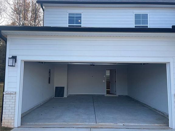 Photo - 396 Summerwood Ln House