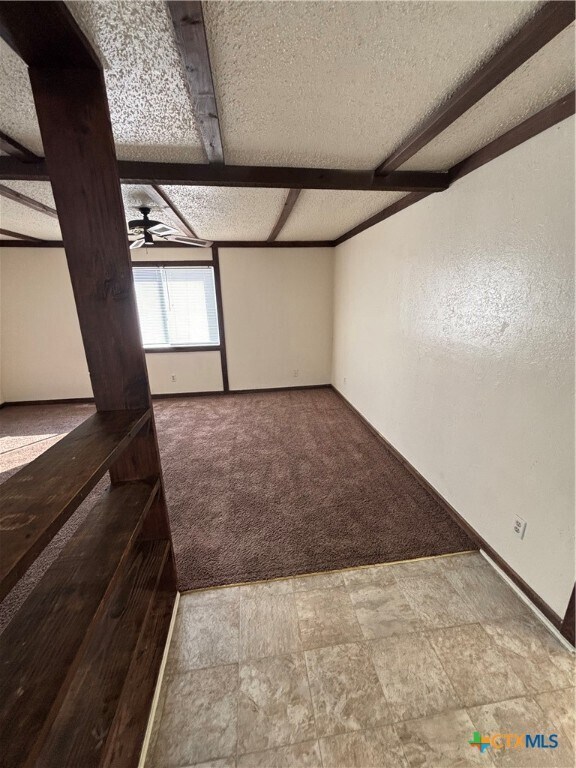 Foto del edificio - 503 E Beeline Ln