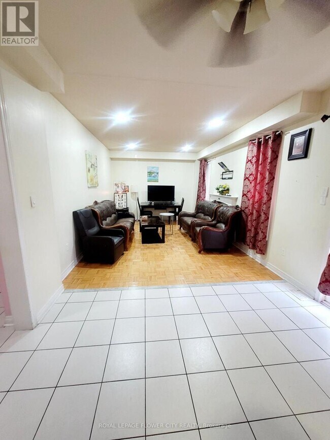 Building Photo - 5 Pantomine Blvd