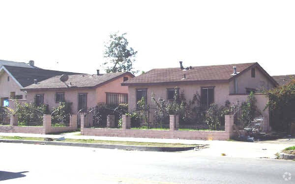 Primary Photo - 4117 Hooper Ave