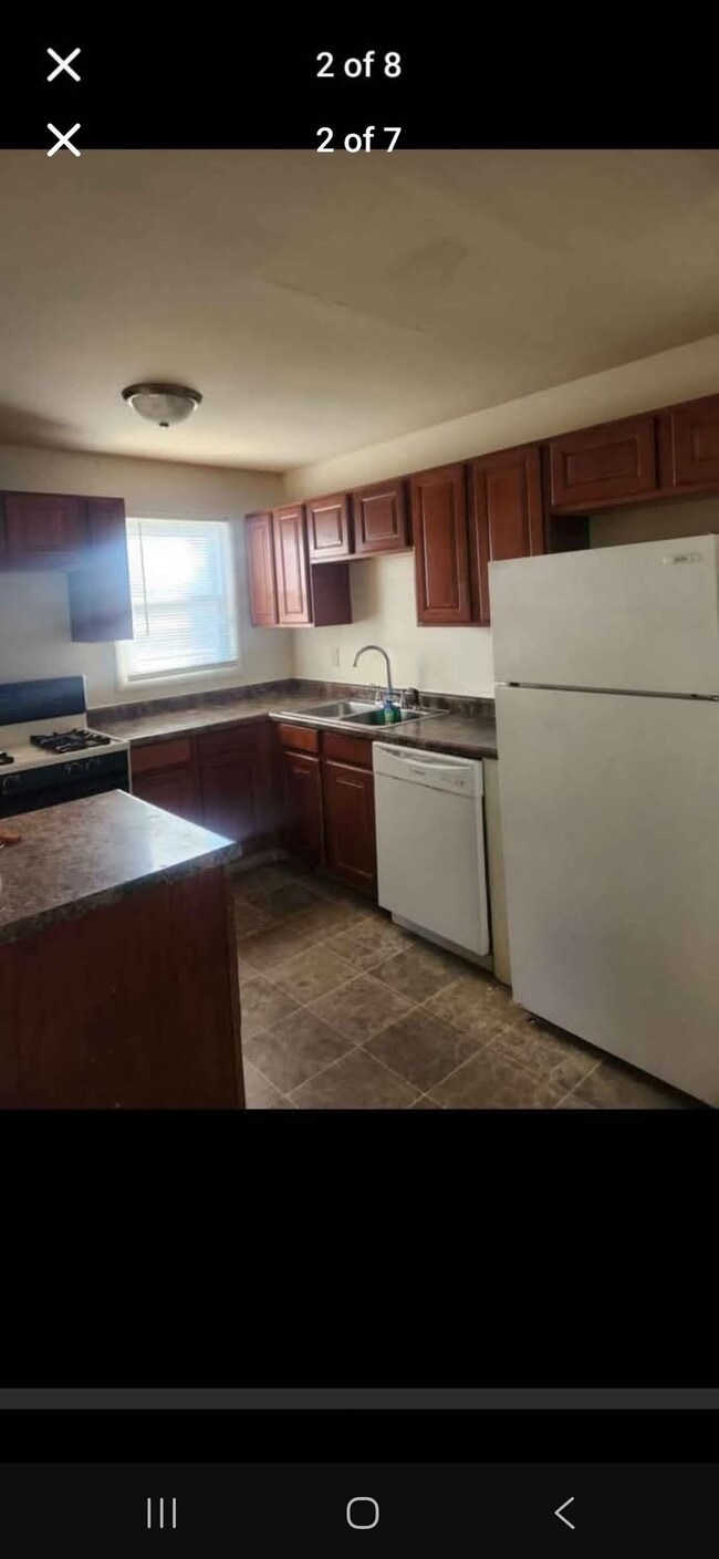 Foto del edificio - 417 Portland Ct