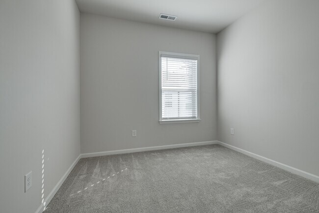 Building Photo - 6027 Towering Oaks Dr