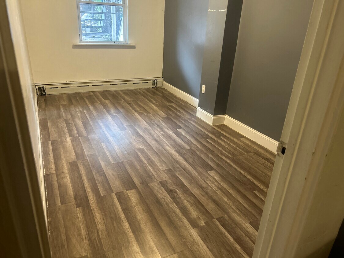 Foto principal - 1470 Needham Ave