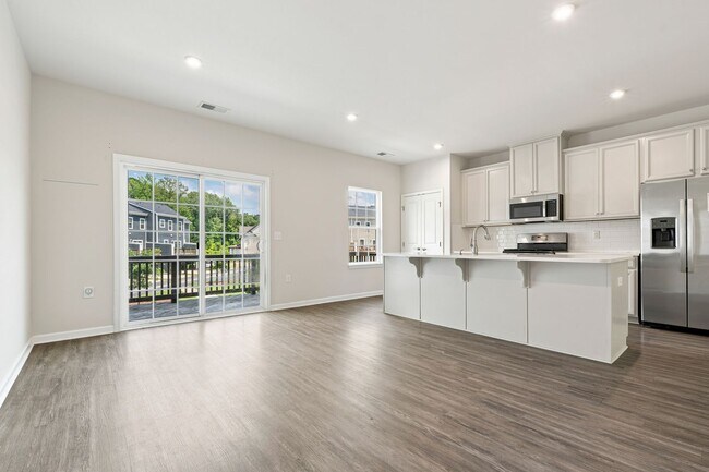 Building Photo - 121 Callowhill Ln