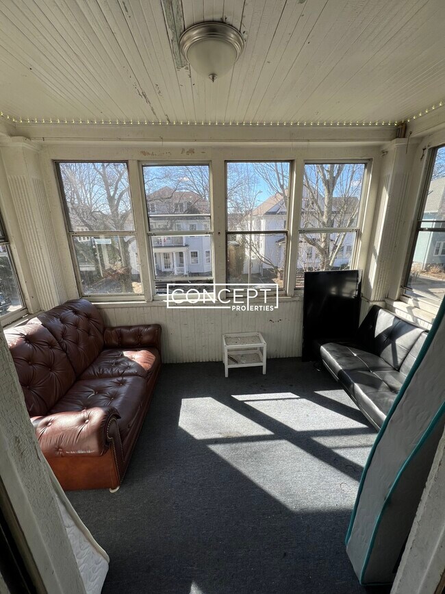 Foto del edificio - 23 Moraine St