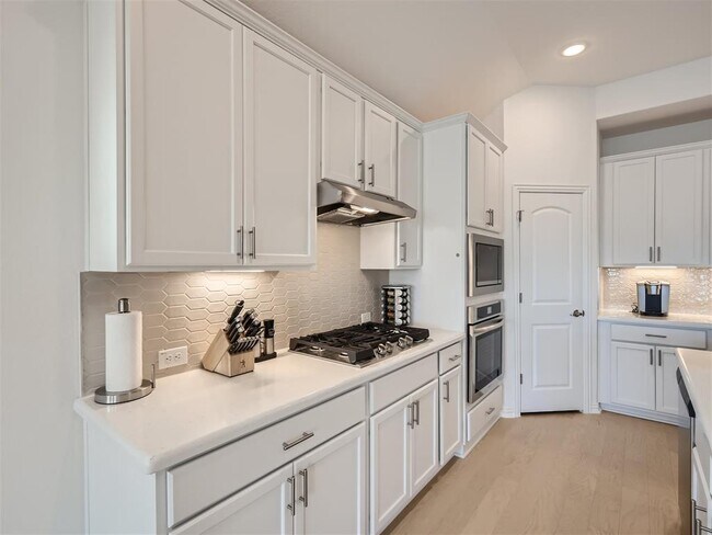 Foto del edificio - 140 Periwinkle Ln