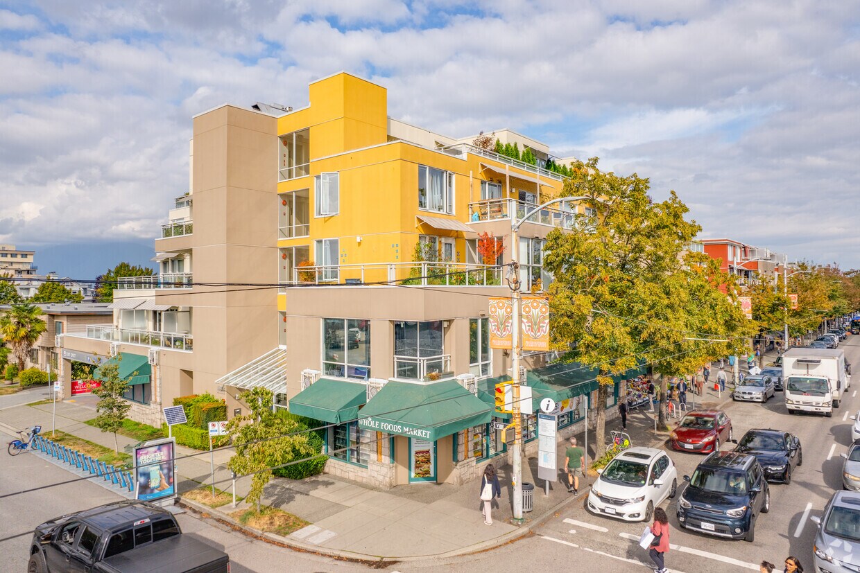 Primary Photo - 2285 W 4th Ave