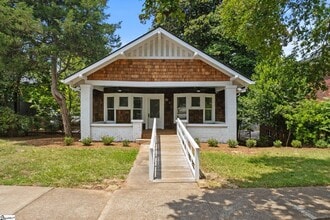 Building Photo - 3 Whitsett St