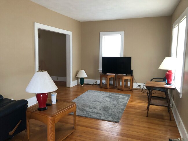 Foto del edificio - 1402 Bessie St