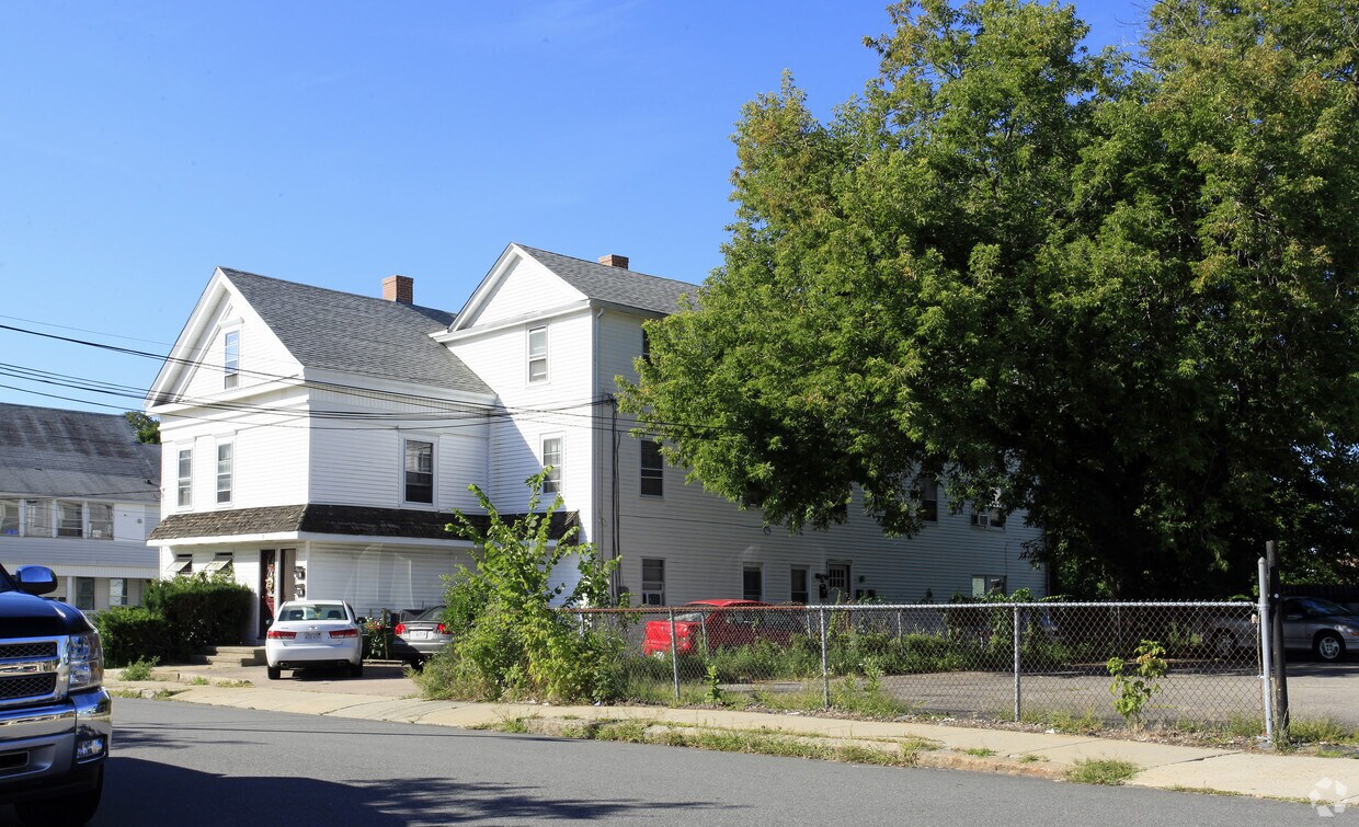 Primary Photo - 11 Court St