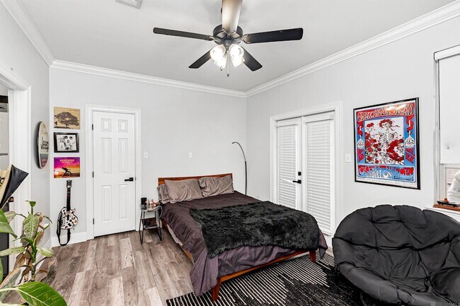 Foto del edificio - 10600 Lakes Blvd