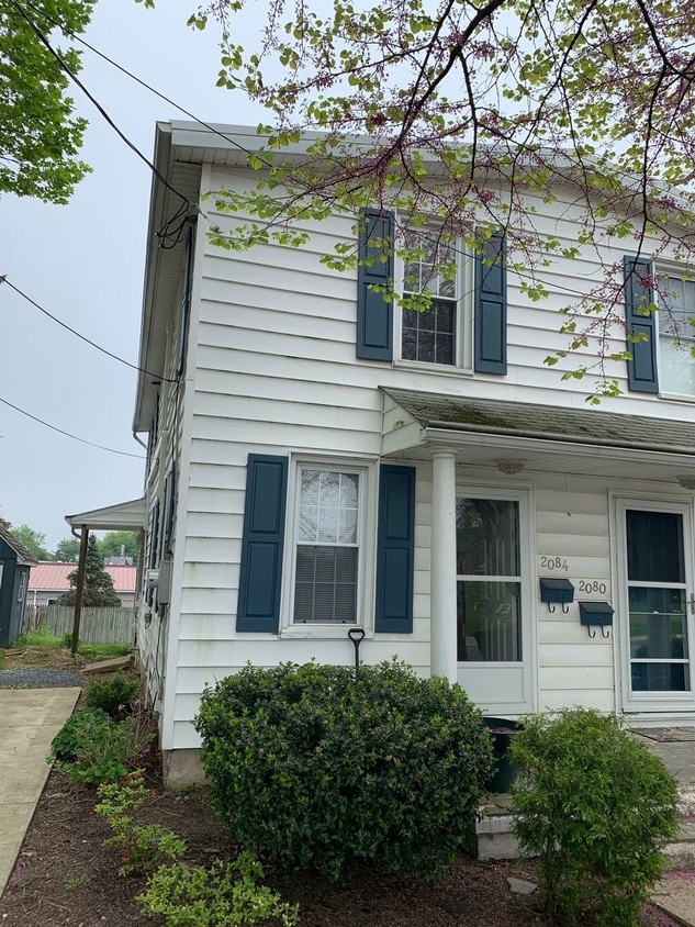 Primary Photo - 3 Bedroom Home in East Petersburg