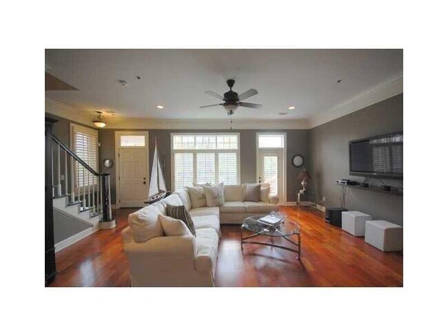Foto del edificio - 8 Buford Village Walk