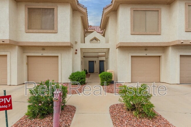 Building Photo - 2801 N Litchfield Rd