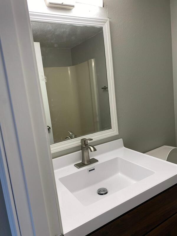 925 R Ave Unit 204, Nevada, IA 50201 Condo for Rent in Nevada, IA