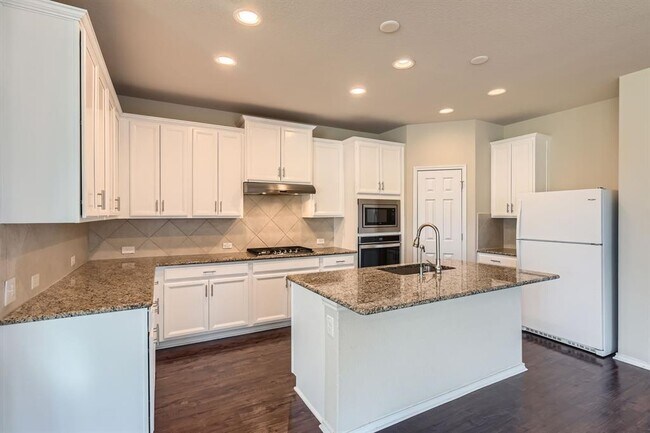 Building Photo - 3264 Pablo Cir