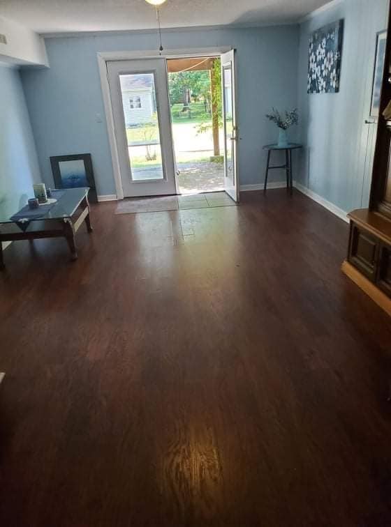 Building Photo - 340 Peterson Ln