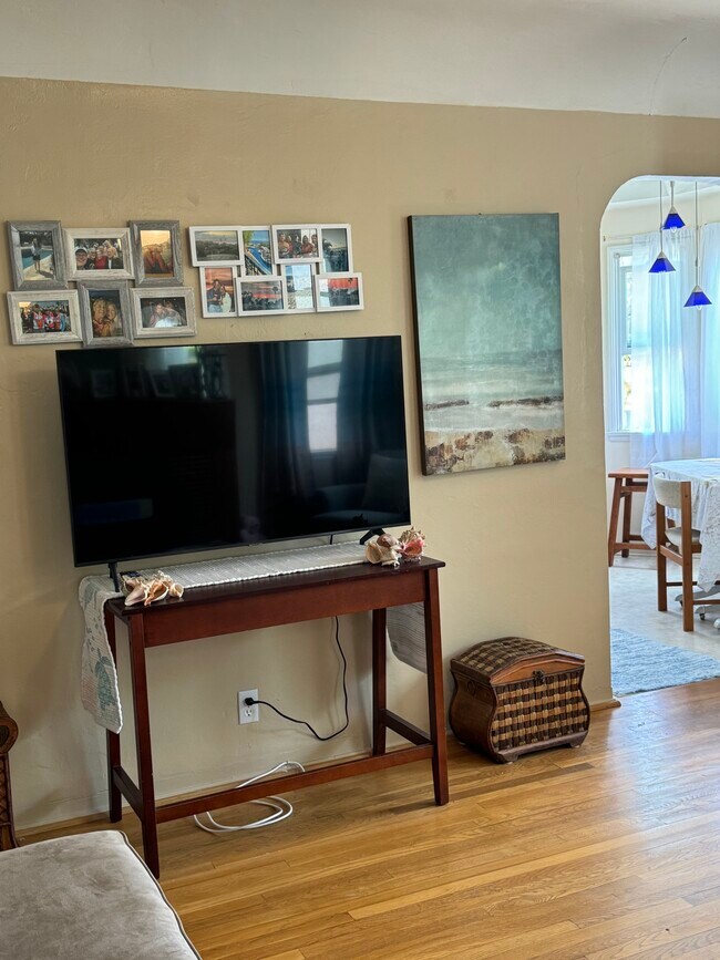 Foto del edificio - 2105 Huntington Ln