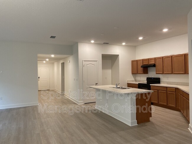 Building Photo - 1383 Pompay Dr