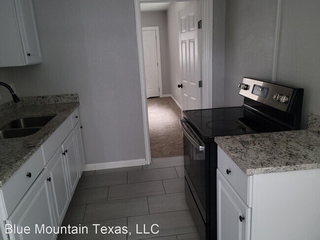 Foto del edificio - 2 br, 1 bath House - 2704 Carnation