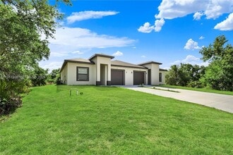 Building Photo - 18 Organ St