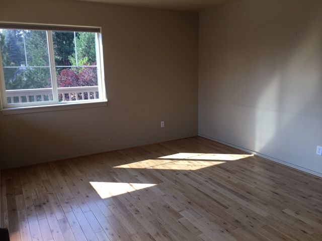 Building Photo - 1933 NW Monterey Pines Dr