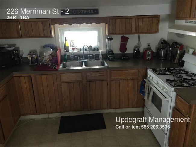 Building Photo - 226 Merriman St