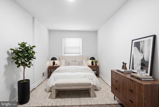 Foto del edificio - 3816 W Bay Ave