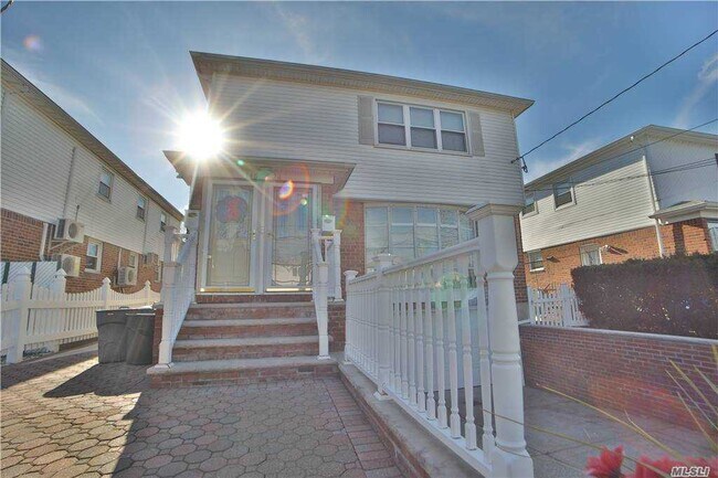Foto del edificio - 146-24 28th Ave