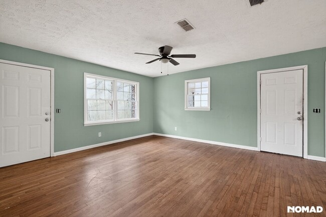 Foto del edificio - 1471 Stringer Rd