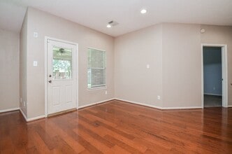 Building Photo - 26822 Kingston Glen Ln