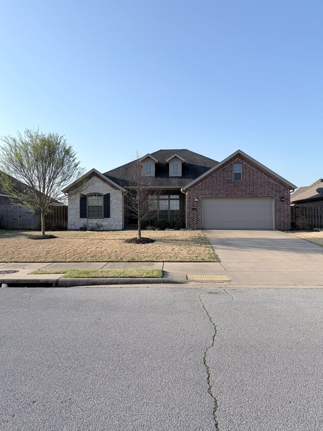 Photo - 7245 Devonshire Ave (Springdale, AR)