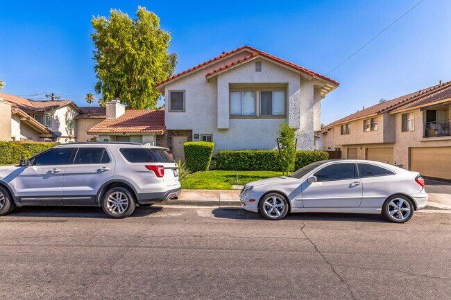 Foto del edificio - 74624 Driftwood Dr