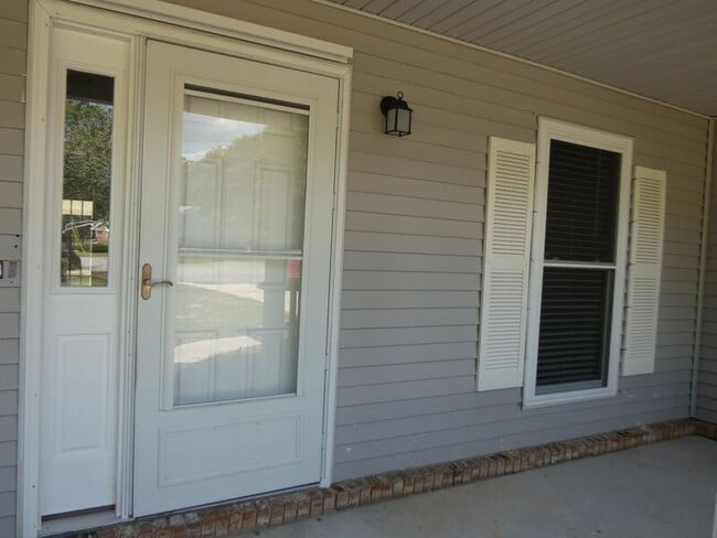 Building Photo - 5301 Jeremy Dr