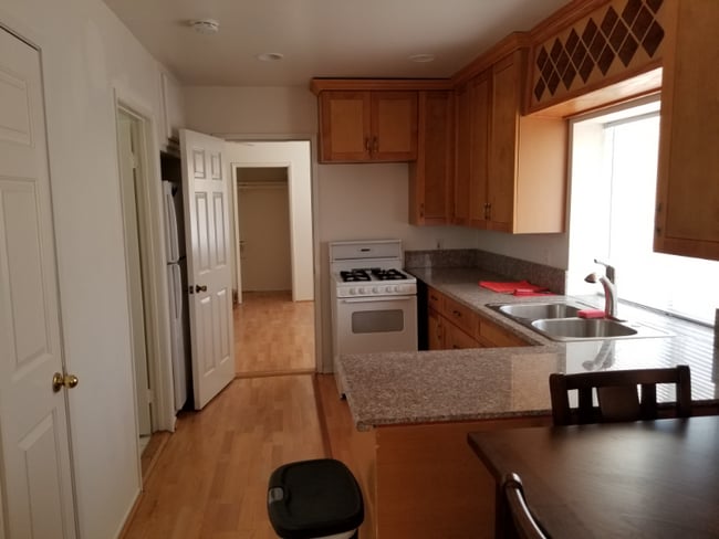 Building Photo - 4515 Elm St