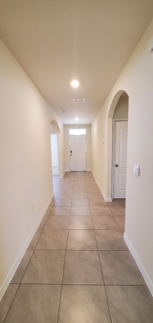 Foto del edificio - 3-Bedroom, 2.-Bathroom in Squires Grove/Wi...