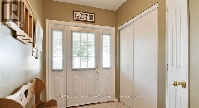 Photo du bâtiment - 32 Riverstone Dr