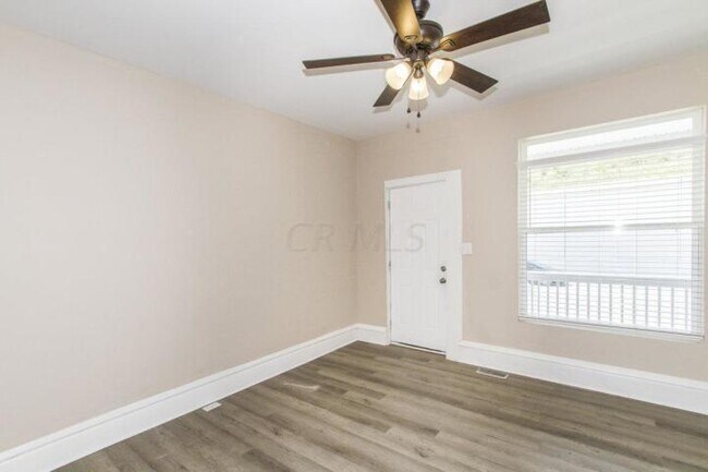 Foto del edificio - 494 Hamilton Ave