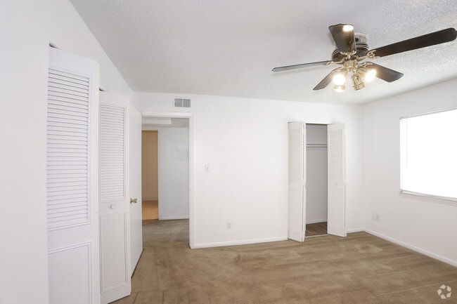 Interior Photo - Blue Ridge Place
