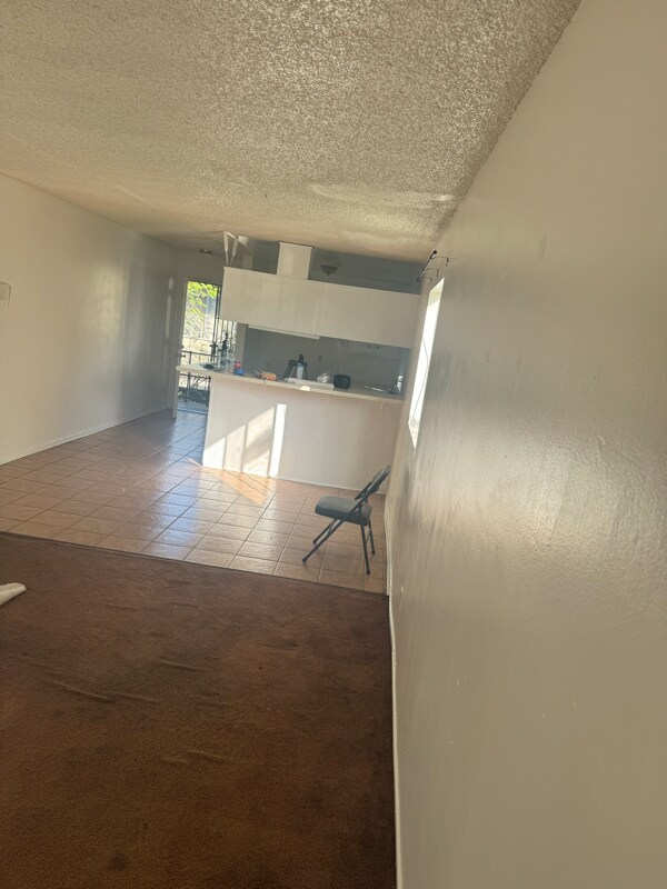 Foto principal - 15837 Saticoy St