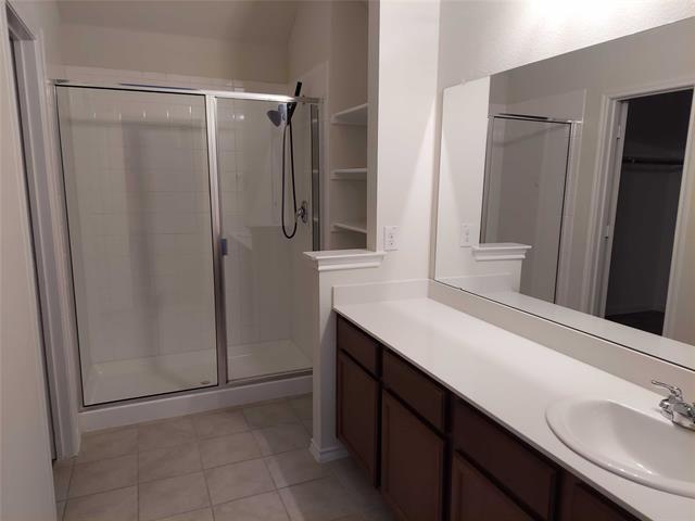 Foto del edificio - 3200 Emerson Rd